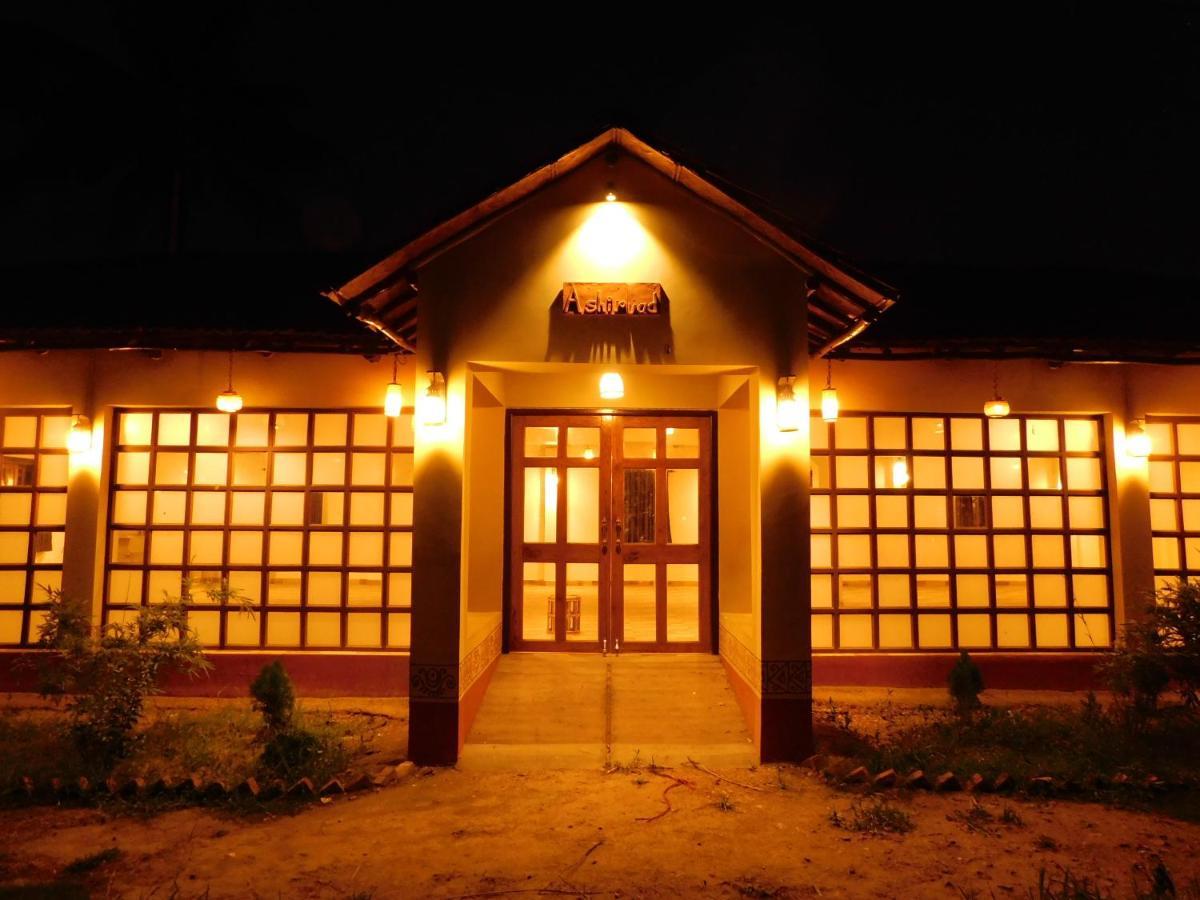 Gram Bangla Retreat * Kolkata